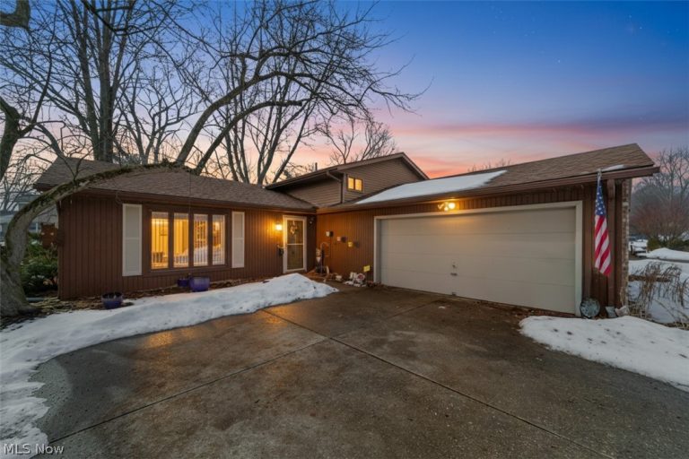 129 Hidden Tree Lane, Amherst, OH, 44001