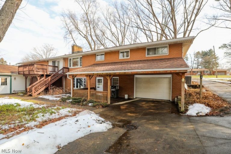 6361 Marchinn Drive, Ravenna, OH - Photo 6