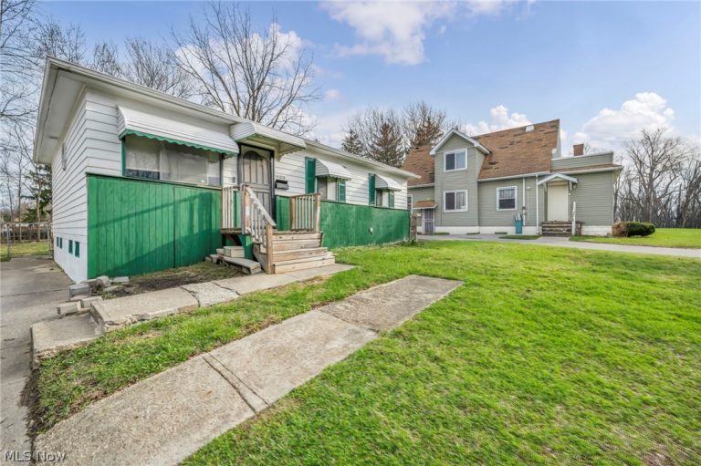 16215 Miles Avenue, Cleveland, OH - Photo 3