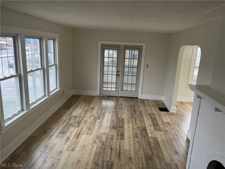 201 Hollywood Boulevard, Steubenville, OH - Photo 5