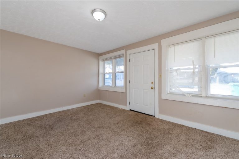 249 Harris Avenue, Ravenna, OH - Photo 6