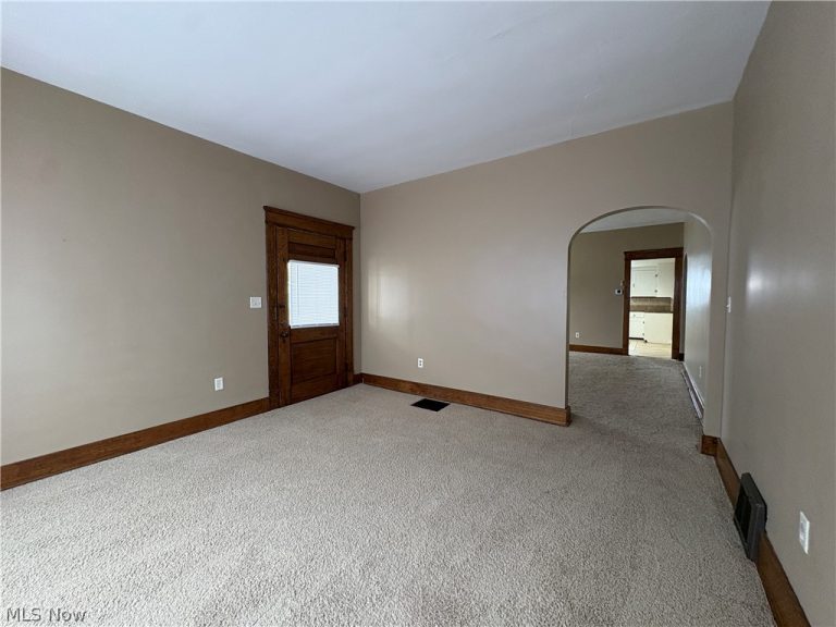 404 3rd Street, New Philadelphia, OH - Photo 3