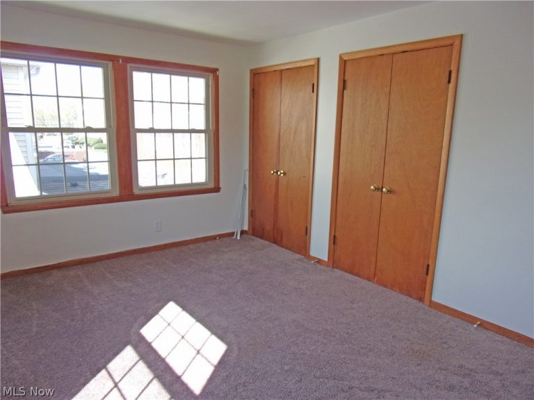 971 Wye Drive, Akron, OH - Photo 8