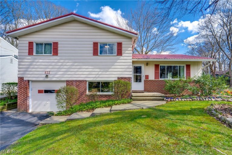 833 Cliffside Drive, Akron, OH, 44313