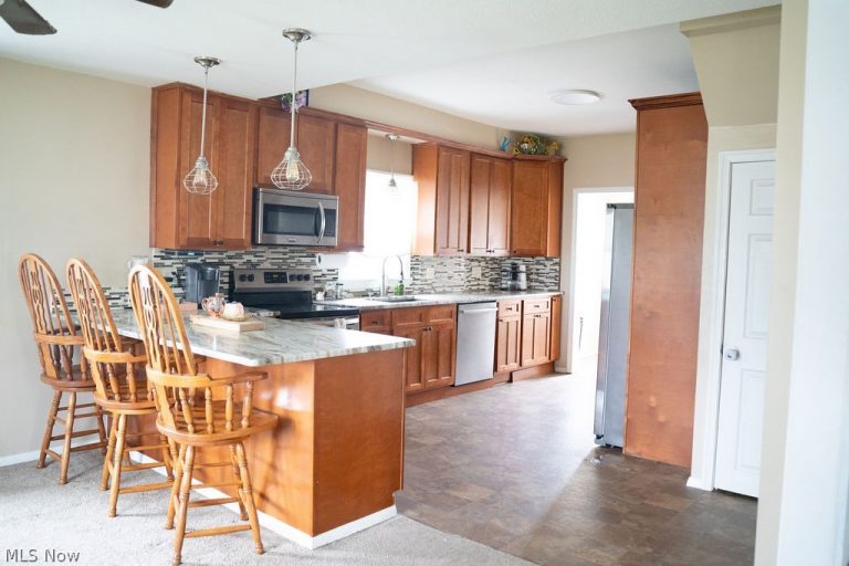 716 Cross Street, Dover, OH - Photo 6