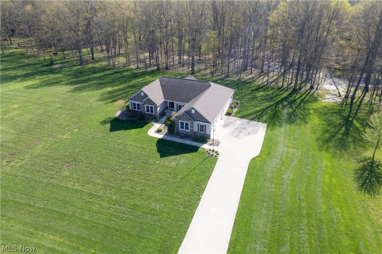 3952 Heron Creek Drive, Rootstown, OH - Photo 3
