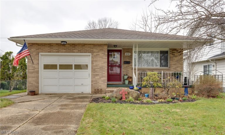 1842 Thornapple Avenue, Akron, OH, 44301