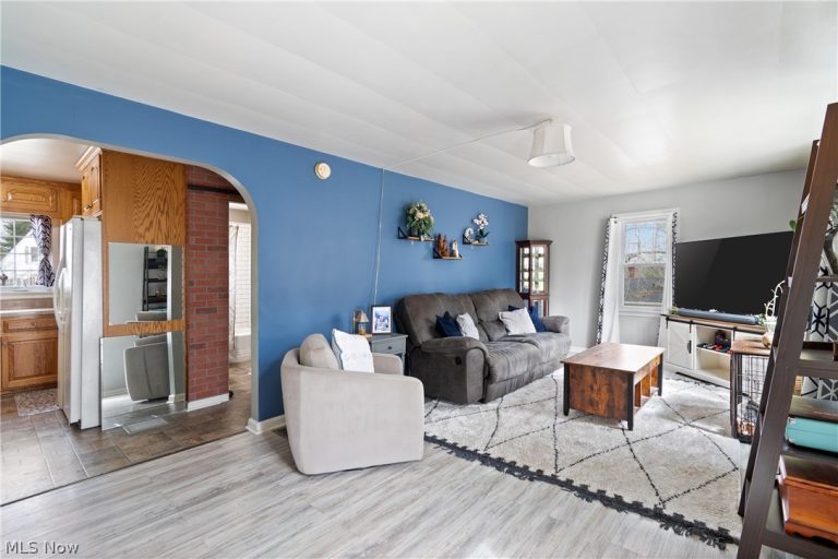 702 Sherwood Drive, Wooster, OH - Photo 8