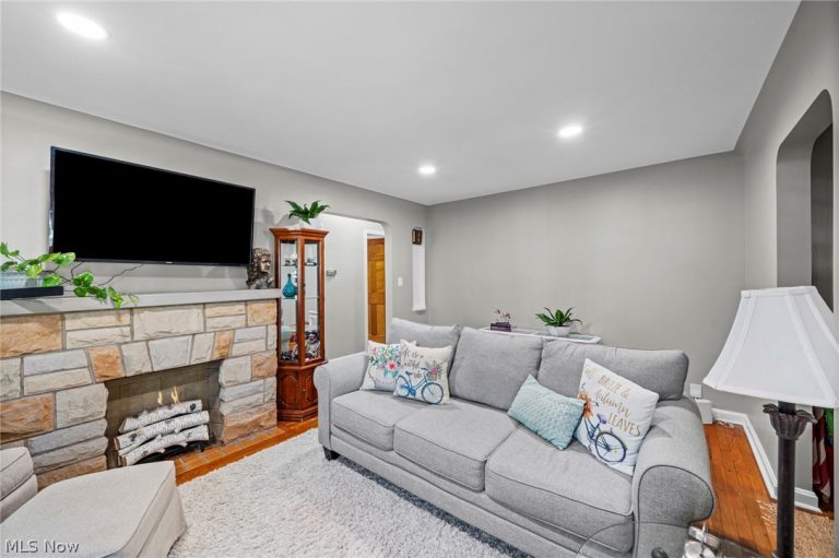 3389 132nd Street, Cleveland, OH - Photo 4