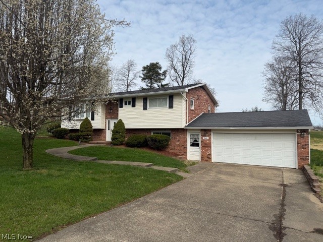 245 Kittle Street, Williamstown, WV - Photo 2