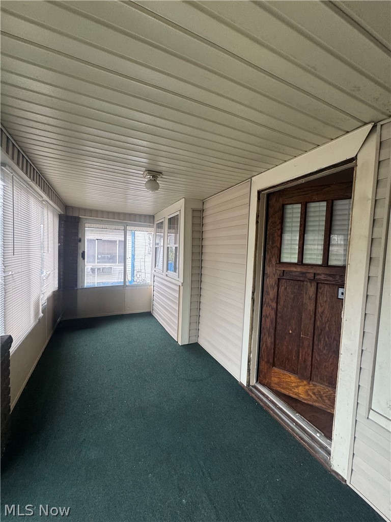 577 Rhodes Avenue, Akron, OH - Photo 2