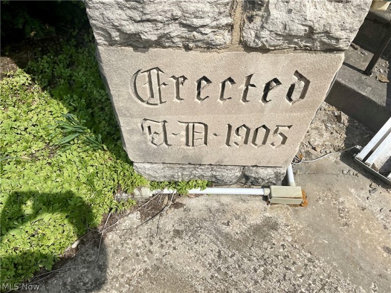 1205 Elm Street, Youngstown, OH - Photo 3