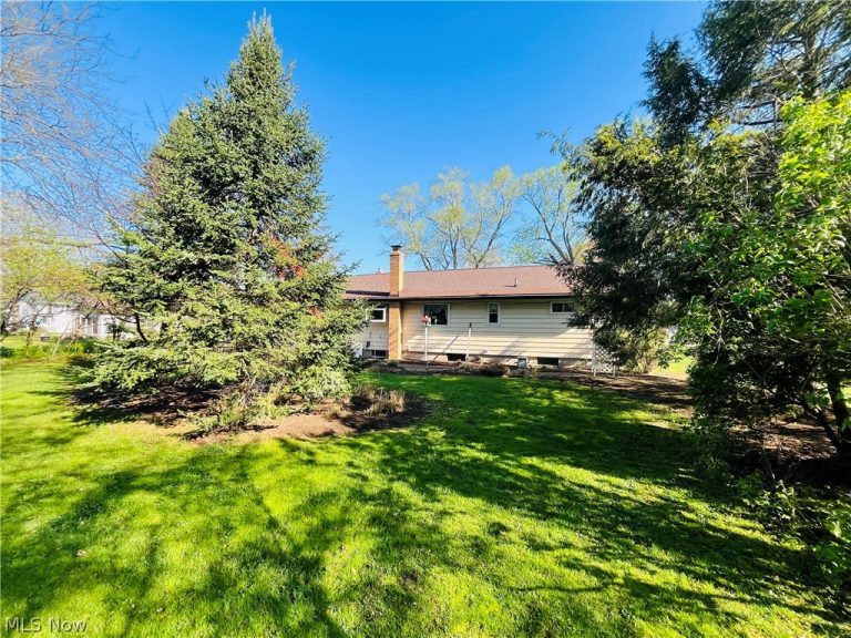 211 Square Drive, Madison, OH - Photo 6