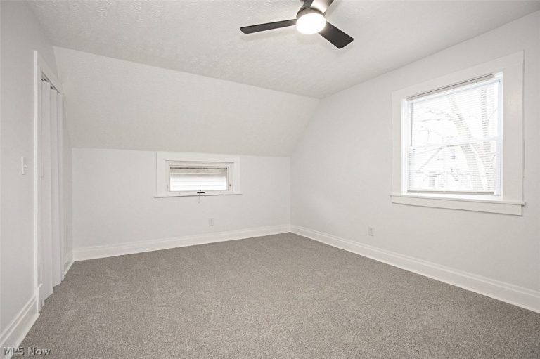 886 75th Street, Cleveland, OH - Photo 8