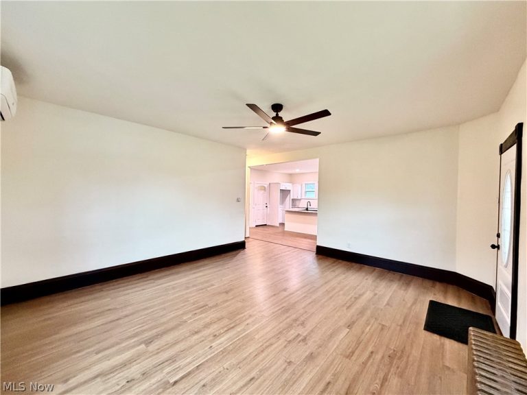 559 Jackson Street, Hubbard, OH - Photo 5