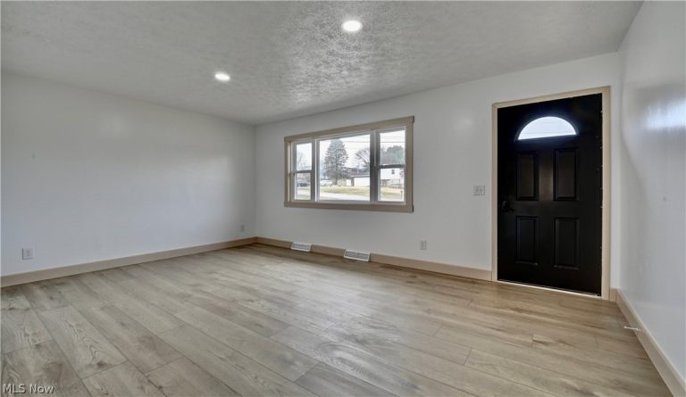 362 Jettie Avenue, Canton, OH - Photo 6