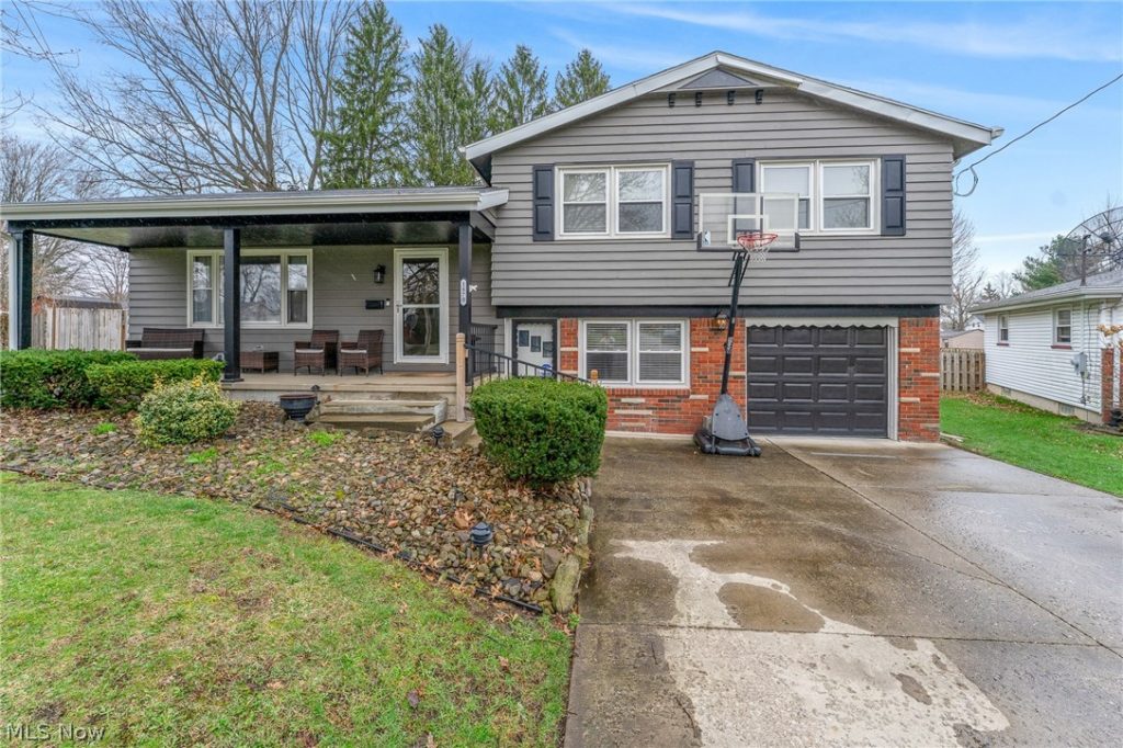 1870 Basil Avenue, Poland, OH