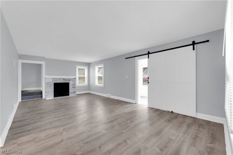 19151 Genesee Road, Euclid, OH - Photo 8