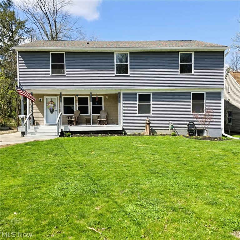 262 Stanmary Drive, Berea, OH, 44017