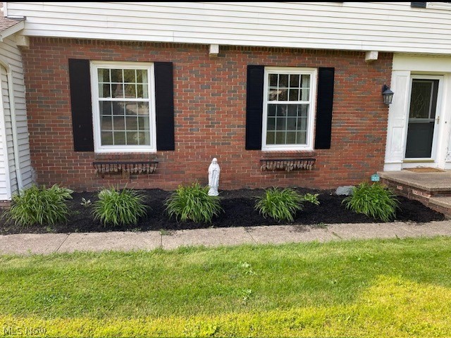 9360 Sunrise Court, Mentor, OH - Photo 2