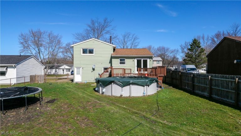9870 Short Drive, Windham, OH - Photo 4