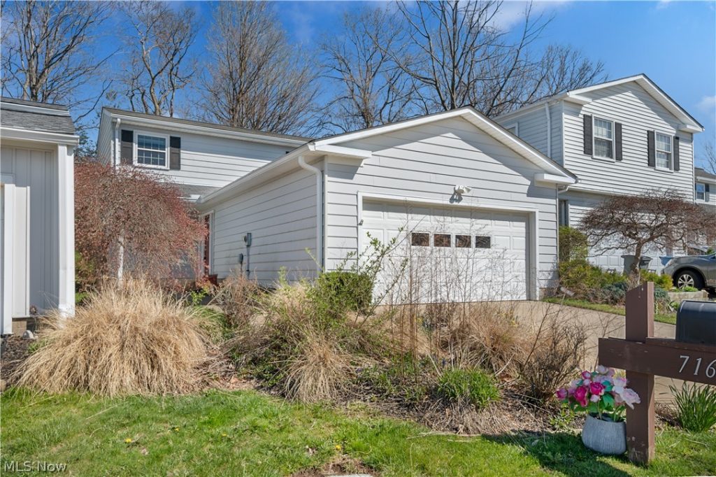 7161 Windmill Lane, Mentor, OH