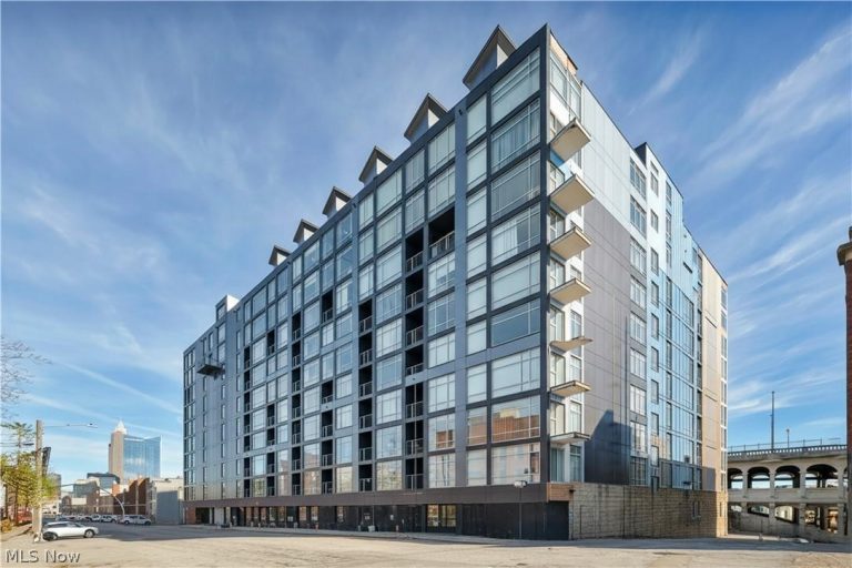 2222 Detroit Avenue #603, Cleveland, OH, 44113