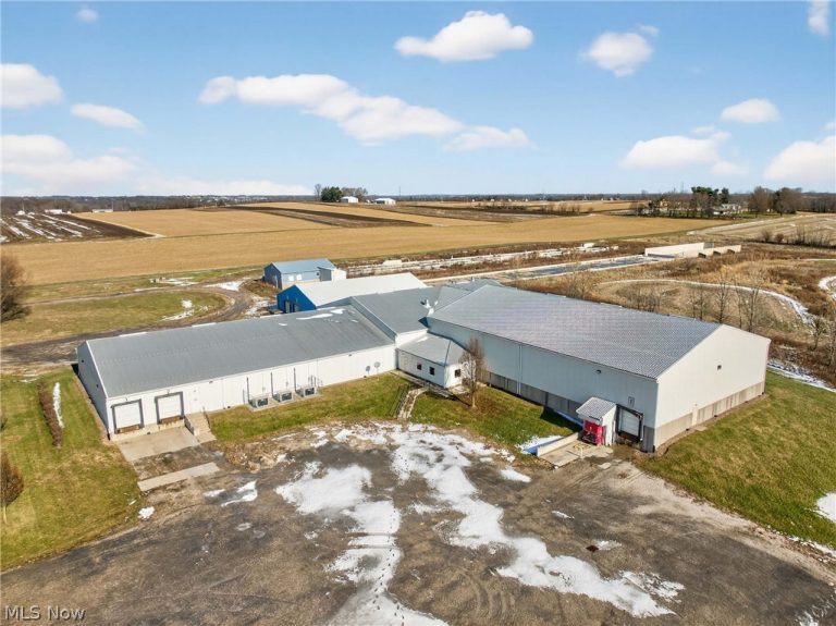 2280 Deerfield Avenue, Dalton, OH - Photo 8