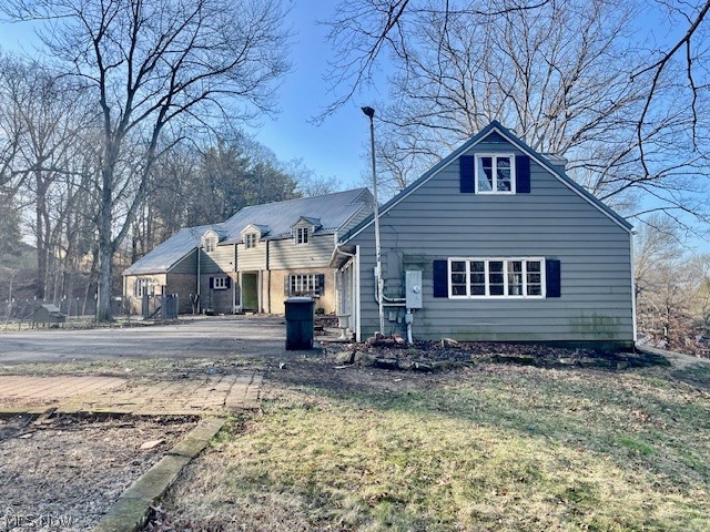 860 Kensington Road, Coshocton, OH - Photo 4