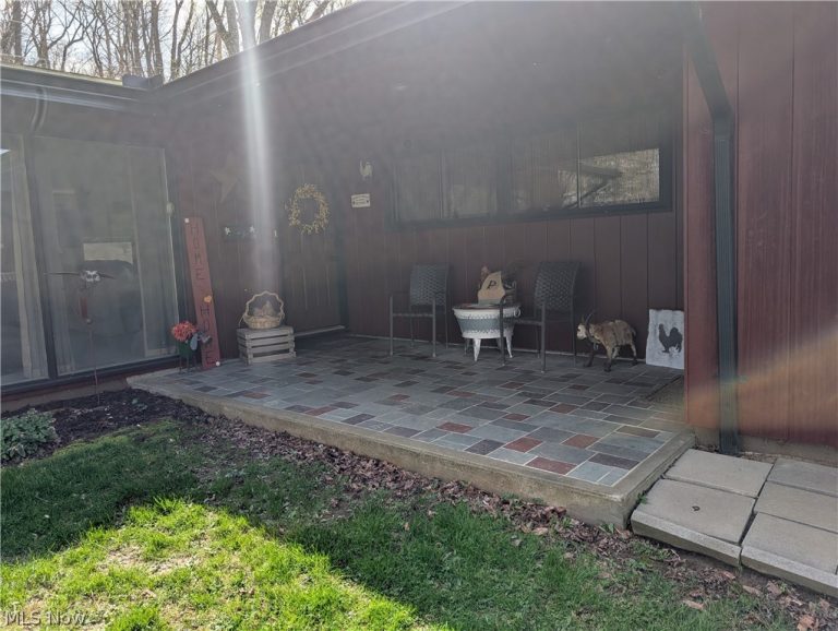 228 Crowley Drive, Roseville, OH - Photo 4