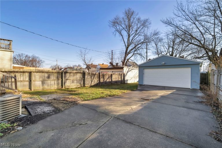 3425 88th Street, Cleveland, OH - Photo 8