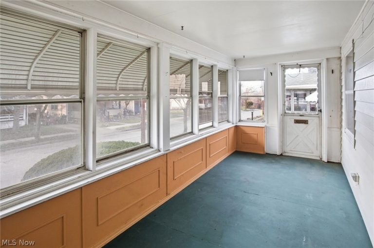 591 Hedden Avenue, Akron, OH - Photo 2