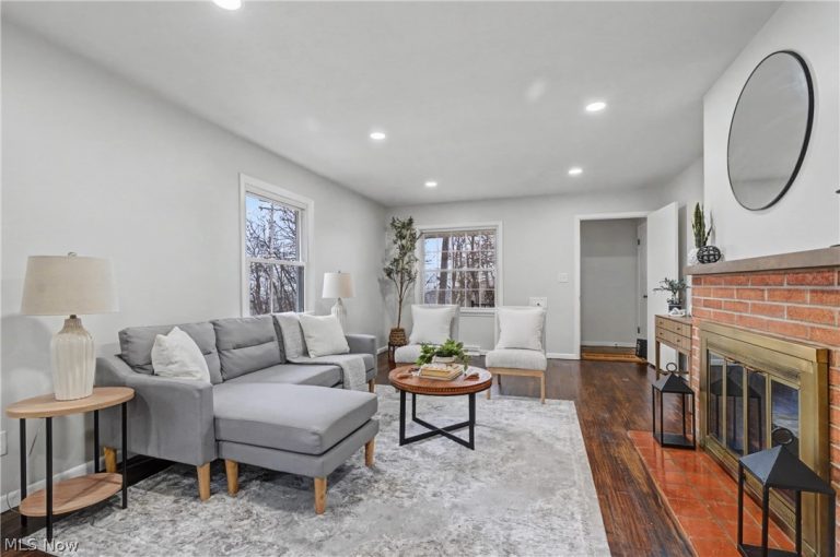 1732 Glenridge Road, Euclid, OH - Photo 2