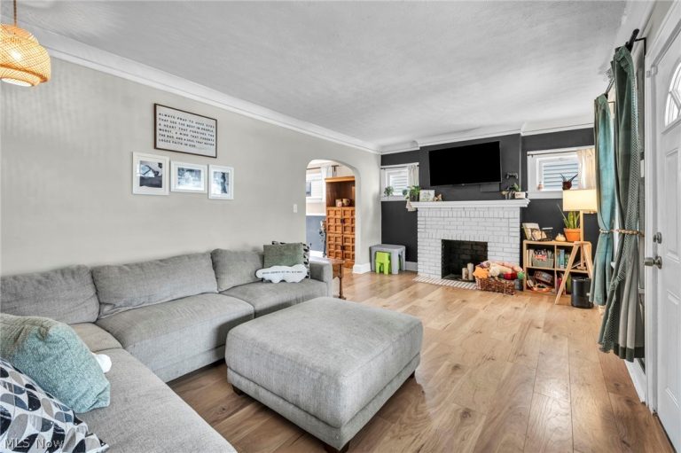 3322 Altamont Avenue, Cleveland Heights, OH - Photo 5