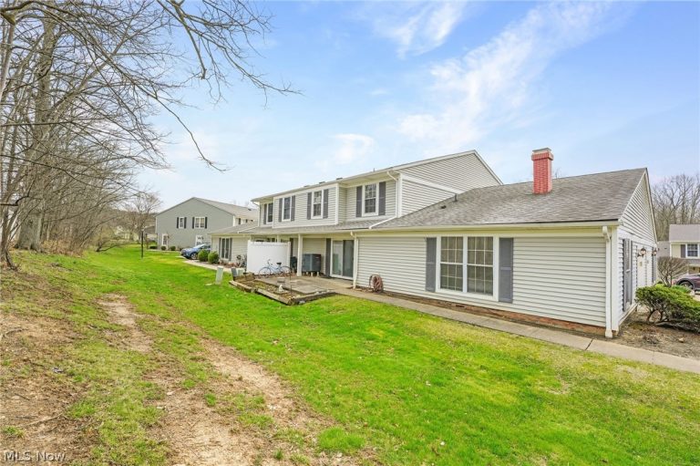 10364 Independence Drive #19C, North Royalton, OH, 44133