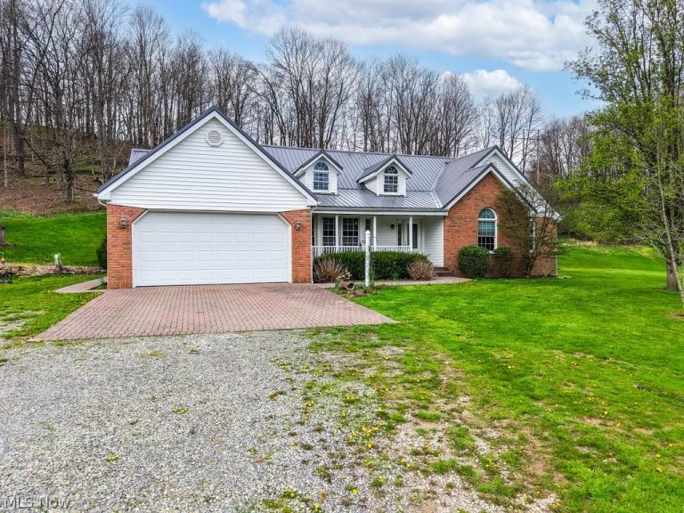 3139 Camille Road, Sherrodsville, OH, 44675