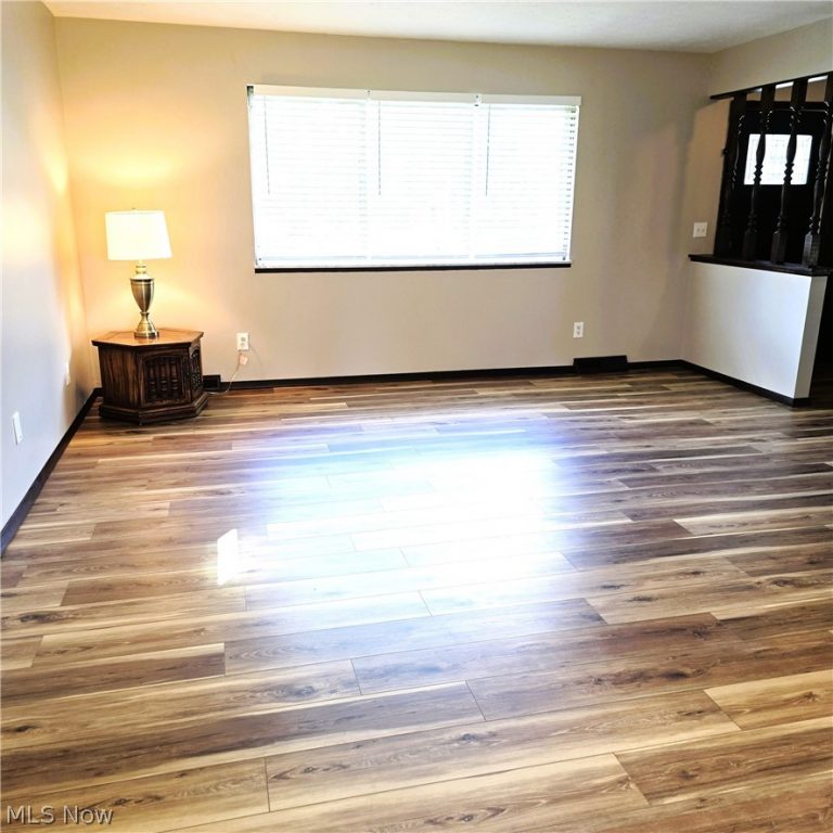 17016 Lanier Avenue, Strongsville, OH - Photo 6
