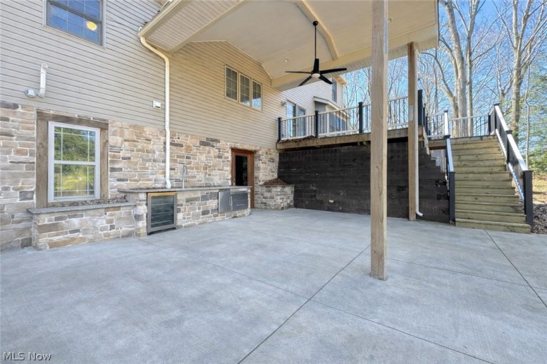 2575 Myersville Road, Uniontown, OH - Photo 4