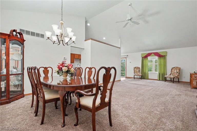 445 Reserve Drive, Cuyahoga Falls, OH - Photo 8