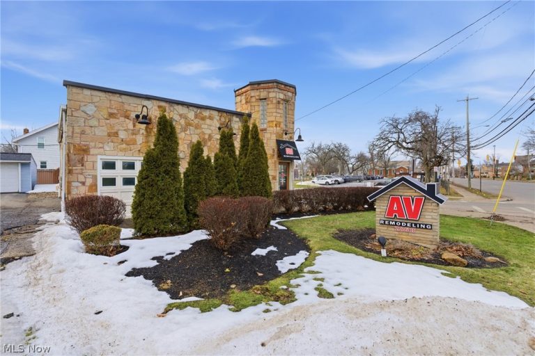 2860 Noble Road, Cleveland, OH - Photo 6