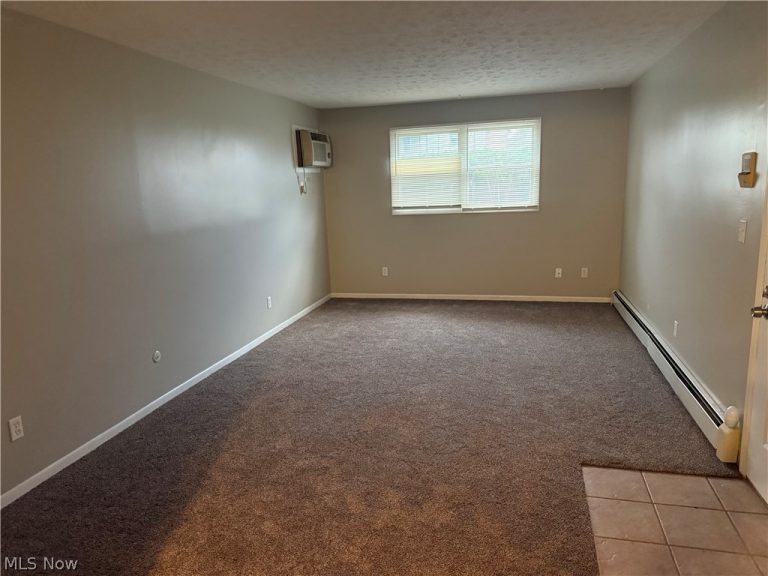 918 Pearson Circle #2, Boardman, OH - Photo 2