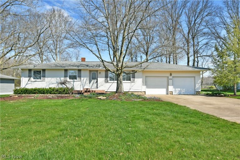 834 Pleasant Street, Warren, OH, 44483