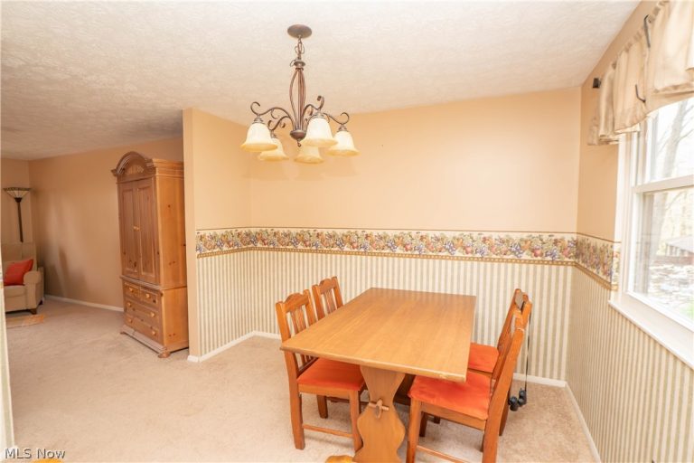 1744 Oak Trail Street, Massillon, OH - Photo 8