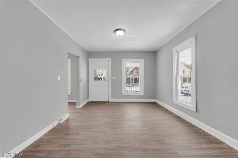 3877 31st Street, Cleveland, OH - Photo 5