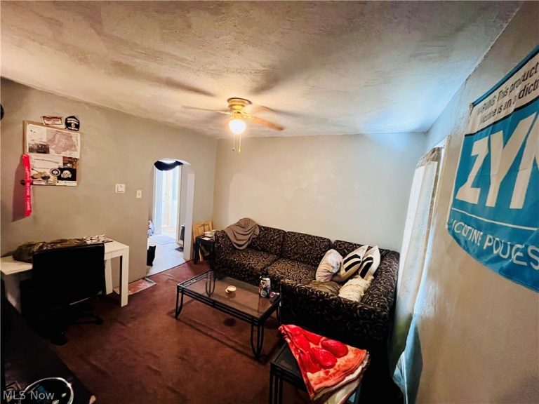 603 Utah Lane, Chester, WV - Photo 6