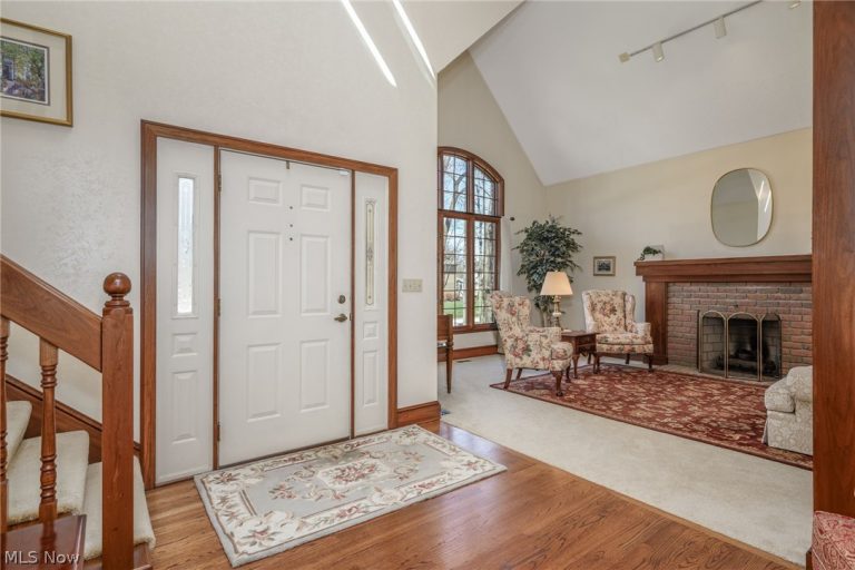 3470 Hunters Crossing, Stow, OH - Photo 8