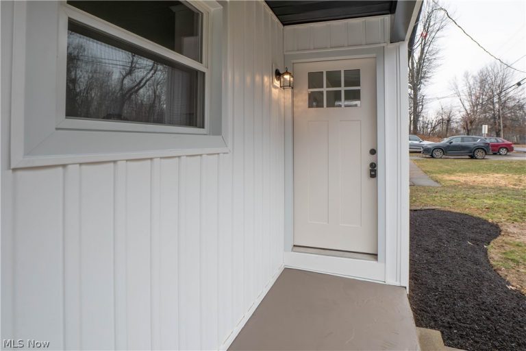 275 20th Street, Massillon, OH - Photo 3