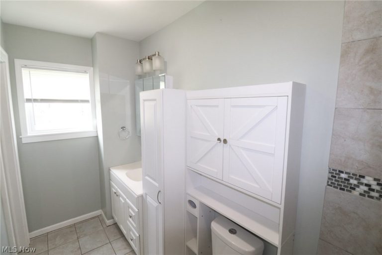 172 Main Street, Creston, OH - Photo 6