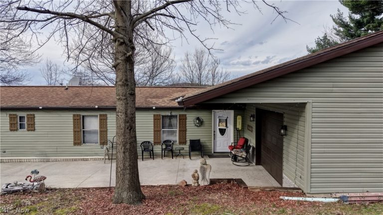 5931 Beagle Club Road, Newcomerstown, OH - Photo 4
