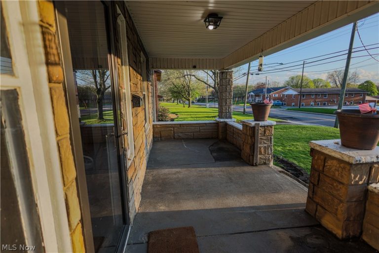 1118 Chapel Street, Louisville, OH - Photo 8